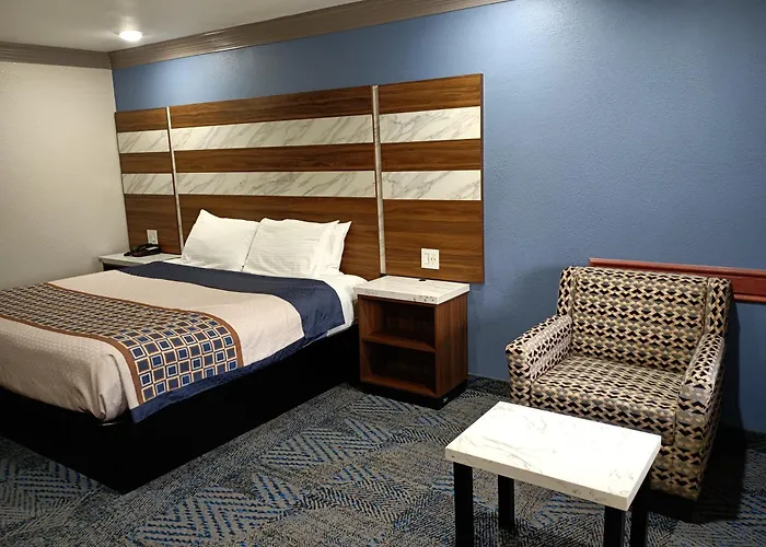 Americas Best Value Inn & Suites-Alvin/Houston